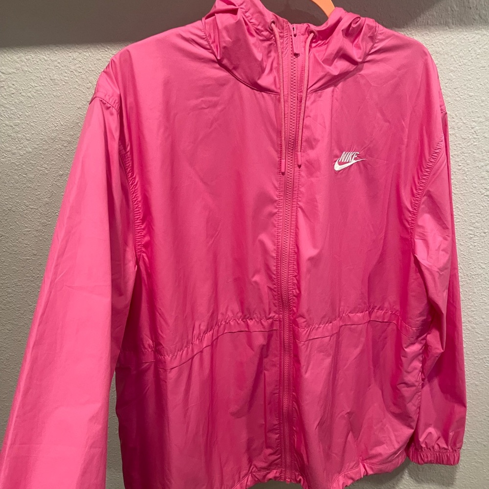 Women's Nike windbreaker